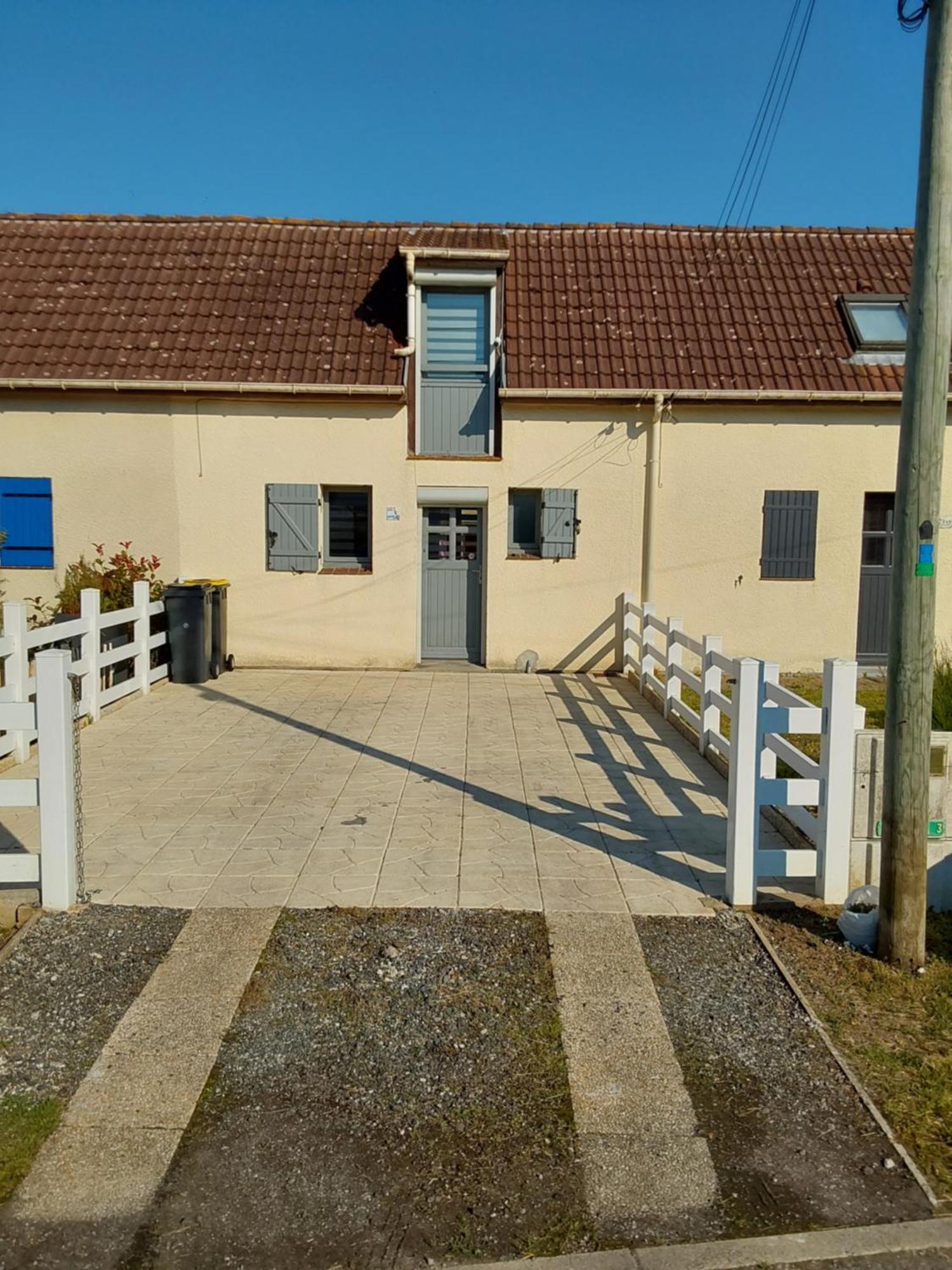 Chez Adeline Villa Camiers Bagian luar foto